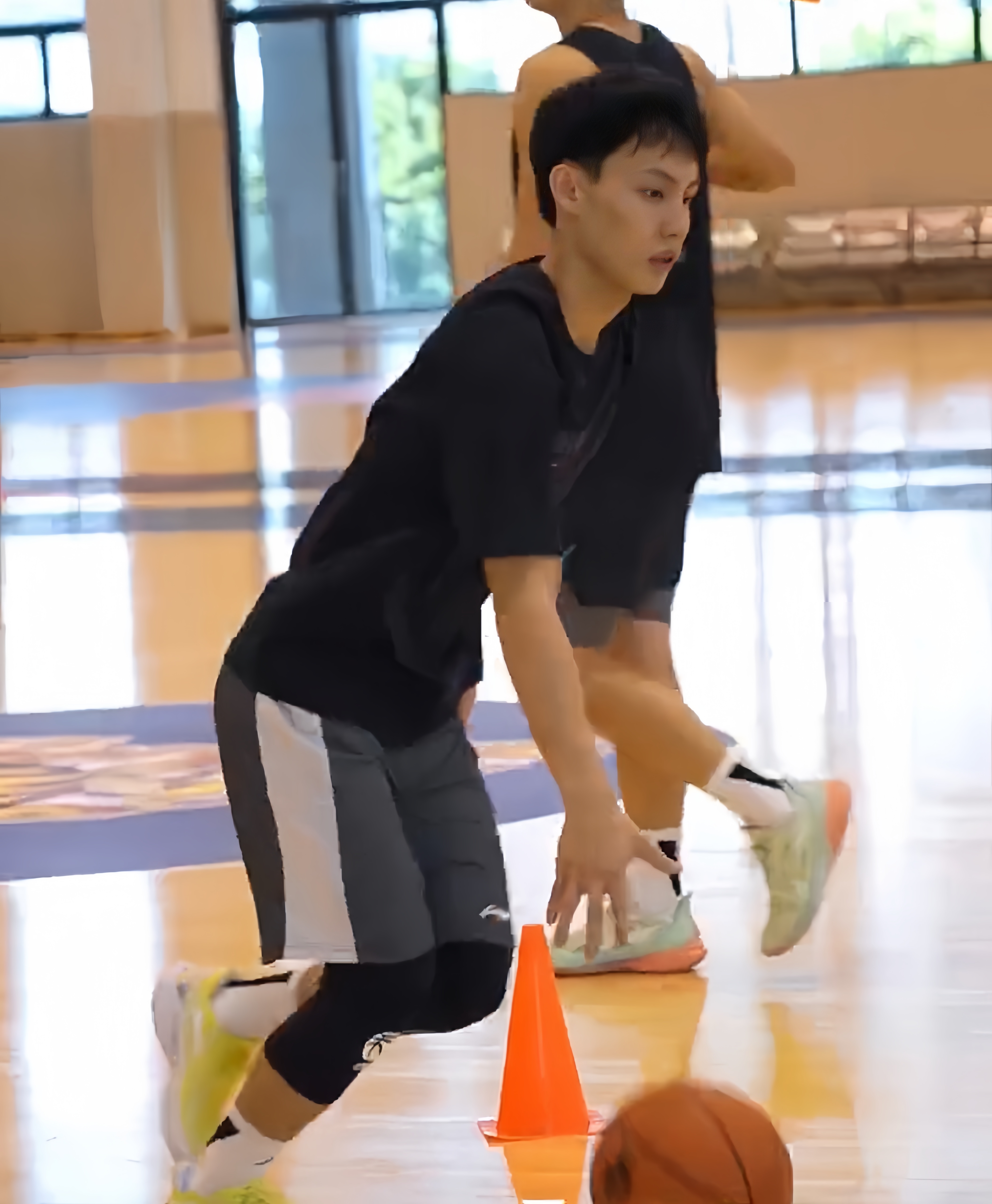 凤凰官方网站 -包含迈阿密热火发布备战花絮；集结日伤情更新；CBA常规赛任务艰巨；训练强度明显提升的词条