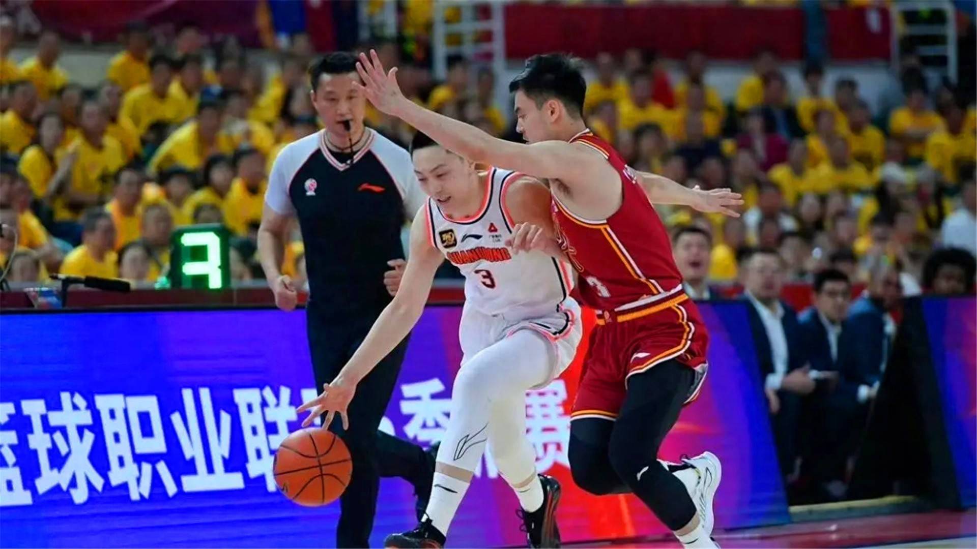 凤凰体育平台 -冲刺阶段山东男篮备战CBA季后赛，绝杀压哨细节曝光，赛场秩序良好，训练强度明显提升的简单介绍